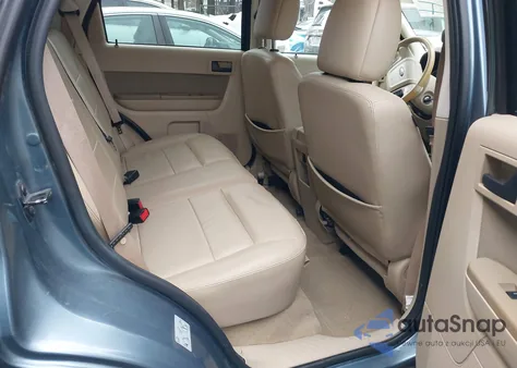 2011 Ford Escape Xlt из США, поврежденный, VIN 1FMCU0DG6BKB88308